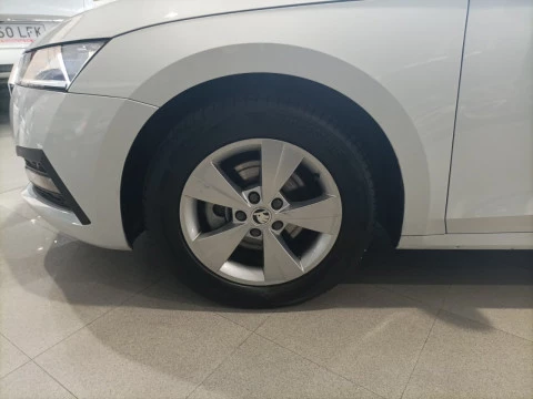 Skoda Octavia 1.5 TSI m-HEV 110kW (150CV) DSG Ambition