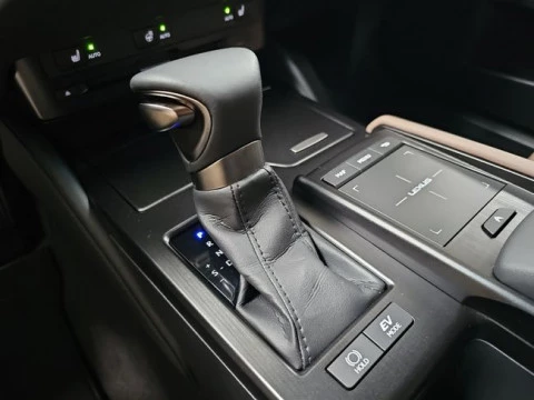 Lexus ES 2.5 300h Premium