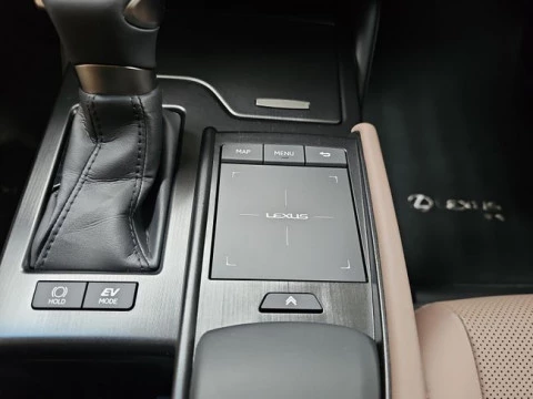 Lexus ES 2.5 300h Premium