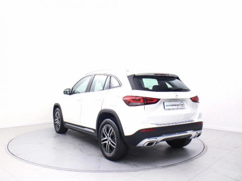 Mercedes-Benz GLA 1.3 GLA 180 DCT 136 5P