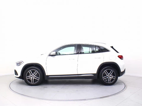 Mercedes-Benz GLA 1.3 GLA 180 DCT 136 5P