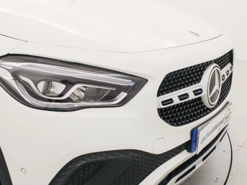 Mercedes-Benz GLA 1.3 GLA 180 DCT 136 5P