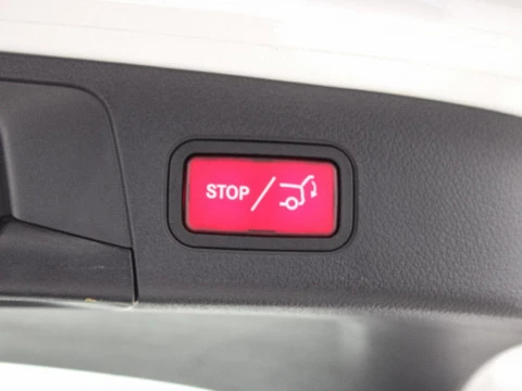 Mercedes-Benz GLA 1.3 GLA 180 DCT 136 5P