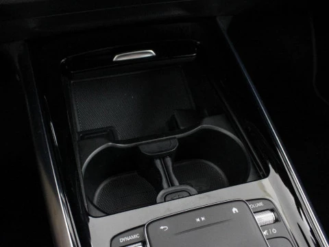 Mercedes-Benz GLA 1.3 GLA 180 DCT 136 5P