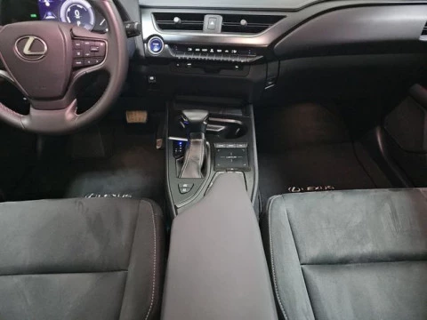 Lexus UX 2.0 250h Business
