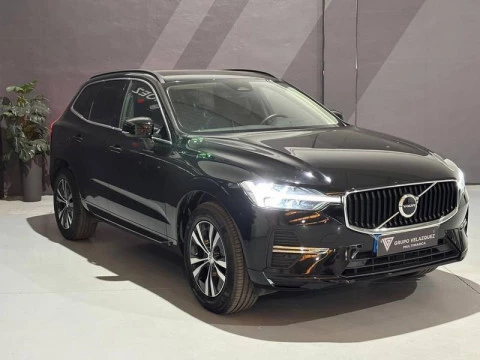 Volvo XC60 2.0 B4 D Momentum Pro Auto