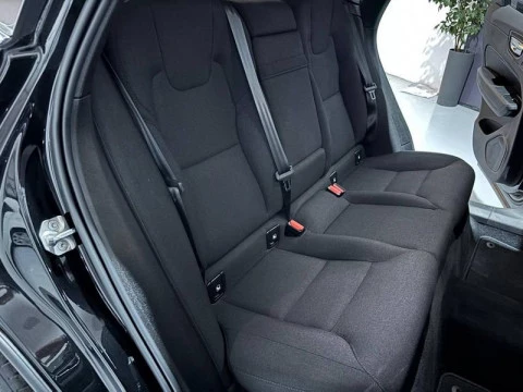 Volvo XC60 2.0 B4 D Momentum Pro Auto