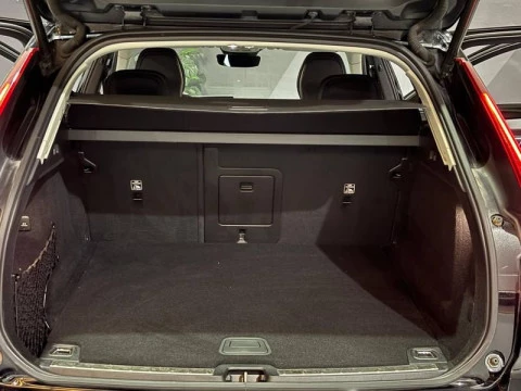 Volvo XC60 2.0 B4 D Momentum Pro Auto