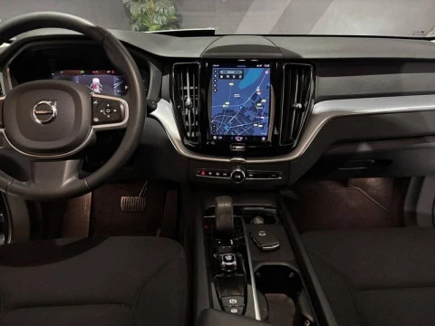 Volvo XC60 2.0 B4 D Momentum Pro Auto