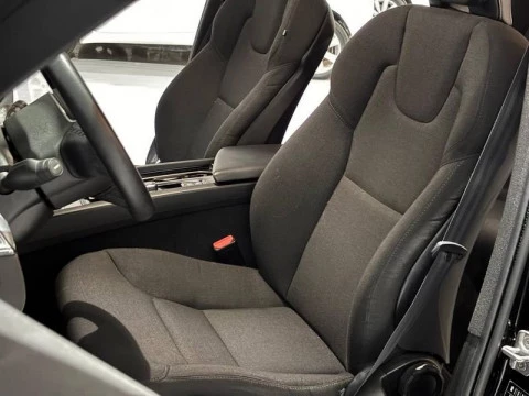 Volvo XC60 2.0 B4 D Momentum Pro Auto