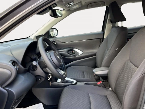 Toyota Yaris Cross 1.5 130H Business Plus