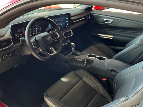 Ford Mustang 5.0 Ti-VCT V8 331kW Mustang GT (Fastb.)