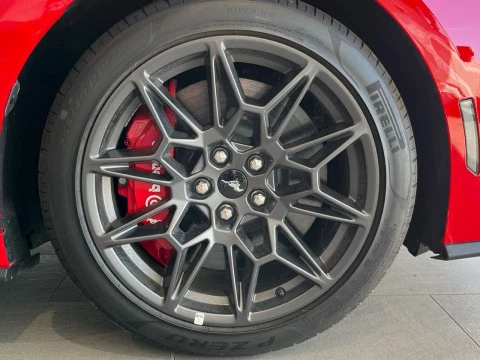 Ford Mustang 5.0 Ti-VCT V8 331kW Mustang GT (Fastb.)