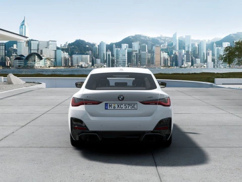 BMW i4 eDrive35
