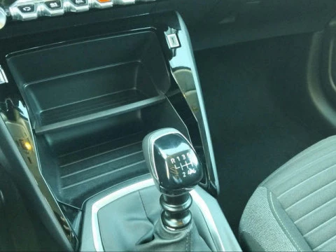 Peugeot 208 PureTech 100 Active 75 kW (100 CV)