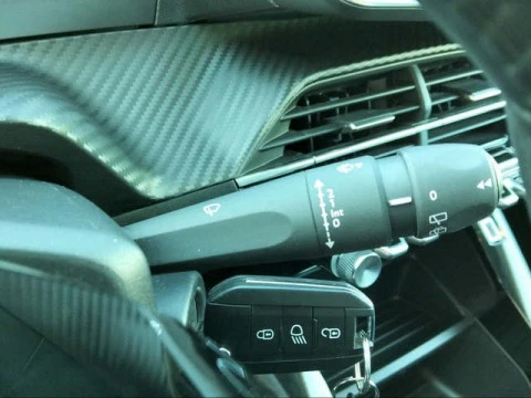 Peugeot 208 PureTech 100 Active 75 kW (100 CV)