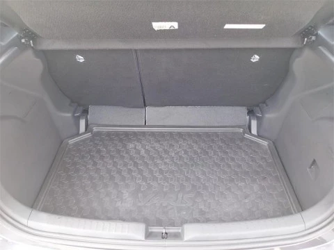 Toyota Yaris ACTIVE PLUS