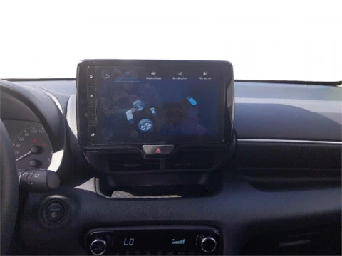 Toyota Yaris ACTIVE PLUS