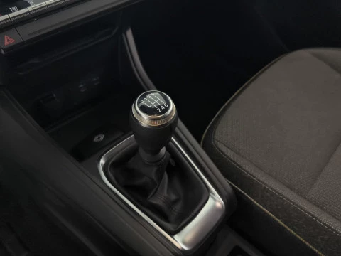 Renault Captur techno Eco-G 100cv (74 kW)