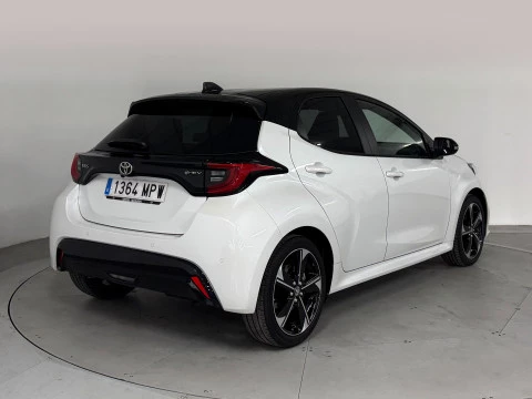 Toyota Yaris 1.5 130H Premiere Edition