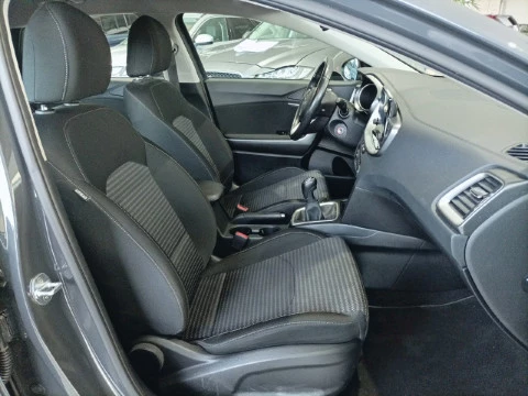 Kia Ceed 1.0 T-GDi 74kW (100CV) Drive