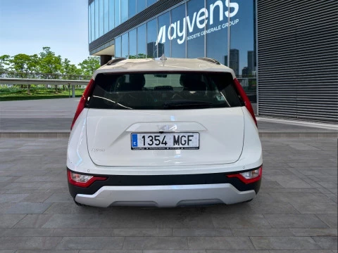 Kia Niro 1.6 GDi HEV 104kW (141CV) Concept