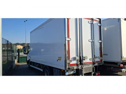 Nissan NT 500 7.500 KG