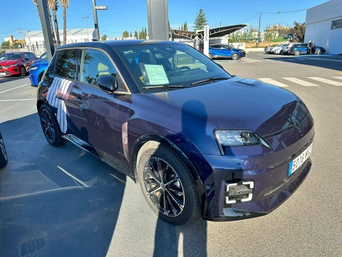 Renault R5 E-Tech Renault 5 E-Tech Iconic cinq autonomia confort 110 kW