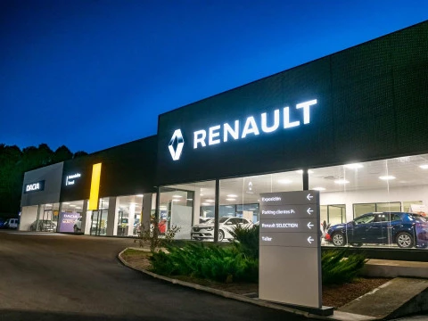 Renault R5 E-Tech Renault 5 E-Tech Iconic cinq autonomia confort 110 kW