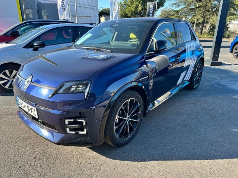 Renault 5 E-Tech   Iconic cinq autonomia confort 110 kW