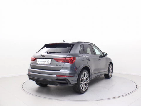 Audi Q3 2.0 35 TDI S TRONIC BLACK LINE 150 5P