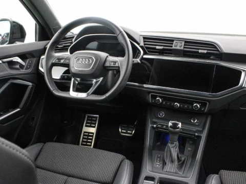 Audi Q3 2.0 35 TDI S TRONIC BLACK LINE 150 5P