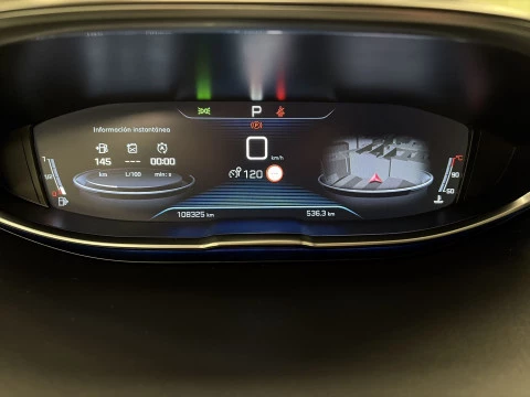 Peugeot 5008 1.2L PureTech SANDS Active EAT8 96 kW (130 CV)