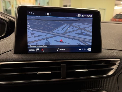 Peugeot 5008 1.2L PureTech SANDS Active EAT8 96 kW (130 CV)