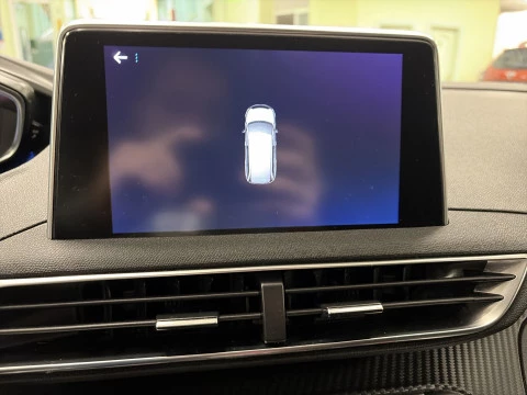 Peugeot 5008 1.2L PureTech SANDS Active EAT8 96 kW (130 CV)