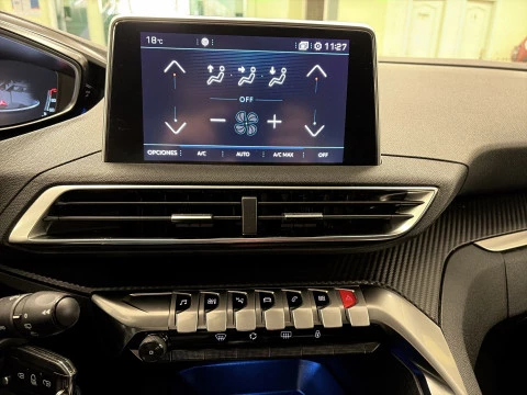 Peugeot 5008 1.2L PureTech SANDS Active EAT8 96 kW (130 CV)