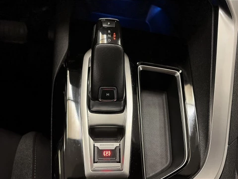 Peugeot 5008 1.2L PureTech SANDS Active EAT8 96 kW (130 CV)