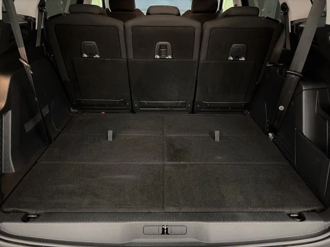 Peugeot 5008 1.2L PureTech SANDS Active EAT8 96 kW (130 CV)