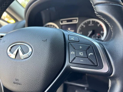 Infiniti QX30 2.2D PREMIUM 7DCT AWD