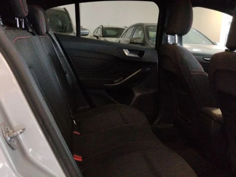 Ford Focus 1.0 Ecoboost MHEV 92kW ST-Line