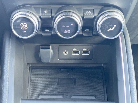 Renault Clio techno Eco-G 100cv (74kW)