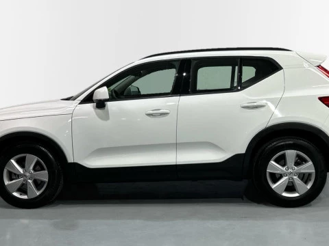 Volvo XC40 1.5 T3 MOMENTUM CORE 163 5P