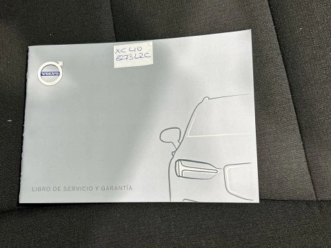 Volvo XC40 1.5 T3 MOMENTUM CORE 163 5P