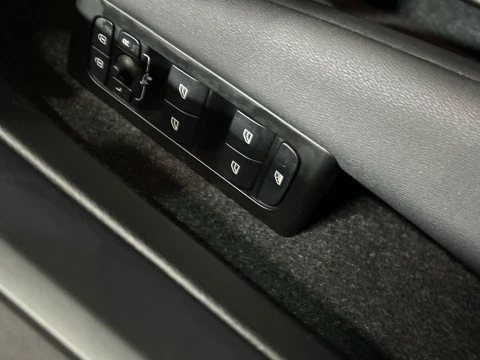 Volvo XC40 1.5 T3 MOMENTUM CORE 163 5P