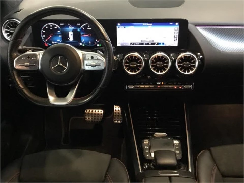 Mercedes-Benz GLA 200 D