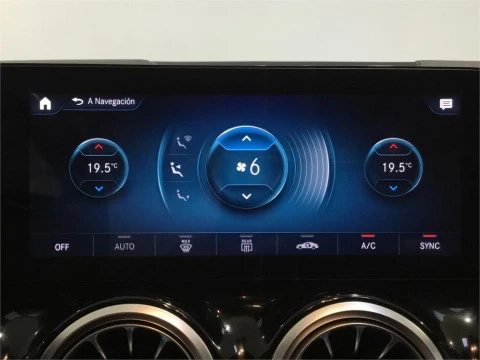 Mercedes-Benz GLA 200 D