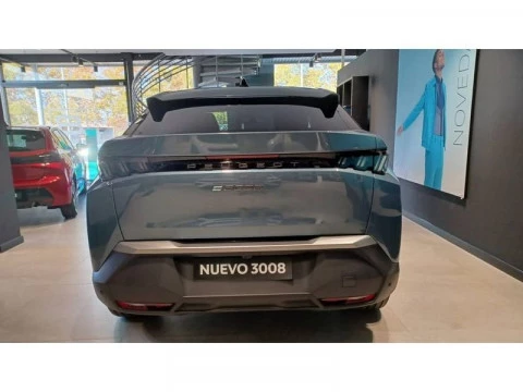 Peugeot e-3008 Allure Eléctrico 157kW