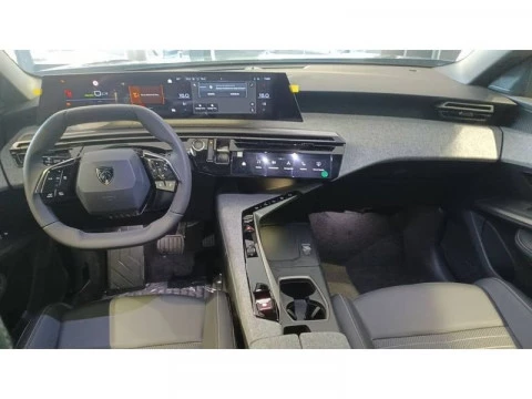 Peugeot e-3008 Allure Eléctrico 157kW