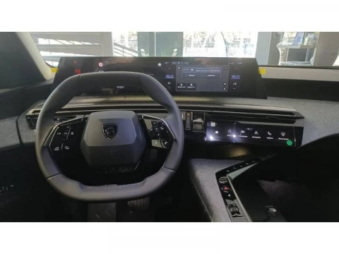 Peugeot e-3008 Allure Eléctrico 157kW