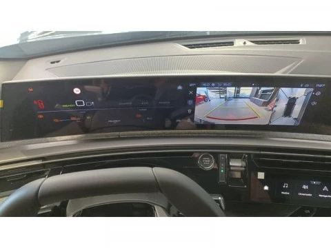 Peugeot e-3008 Allure Eléctrico 157kW